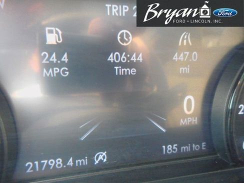 Used 2022 Lincoln Corsair Standard w/ Premium Package image 8