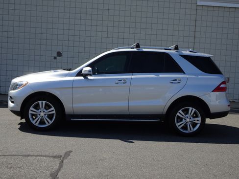 Used 2014 Mercedes-Benz ML 350 4MATIC 4dr ML 350 image 4