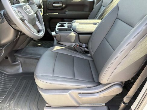 New 2025 GMC Sierra 2500 Pro w/ Convenience Package image 9