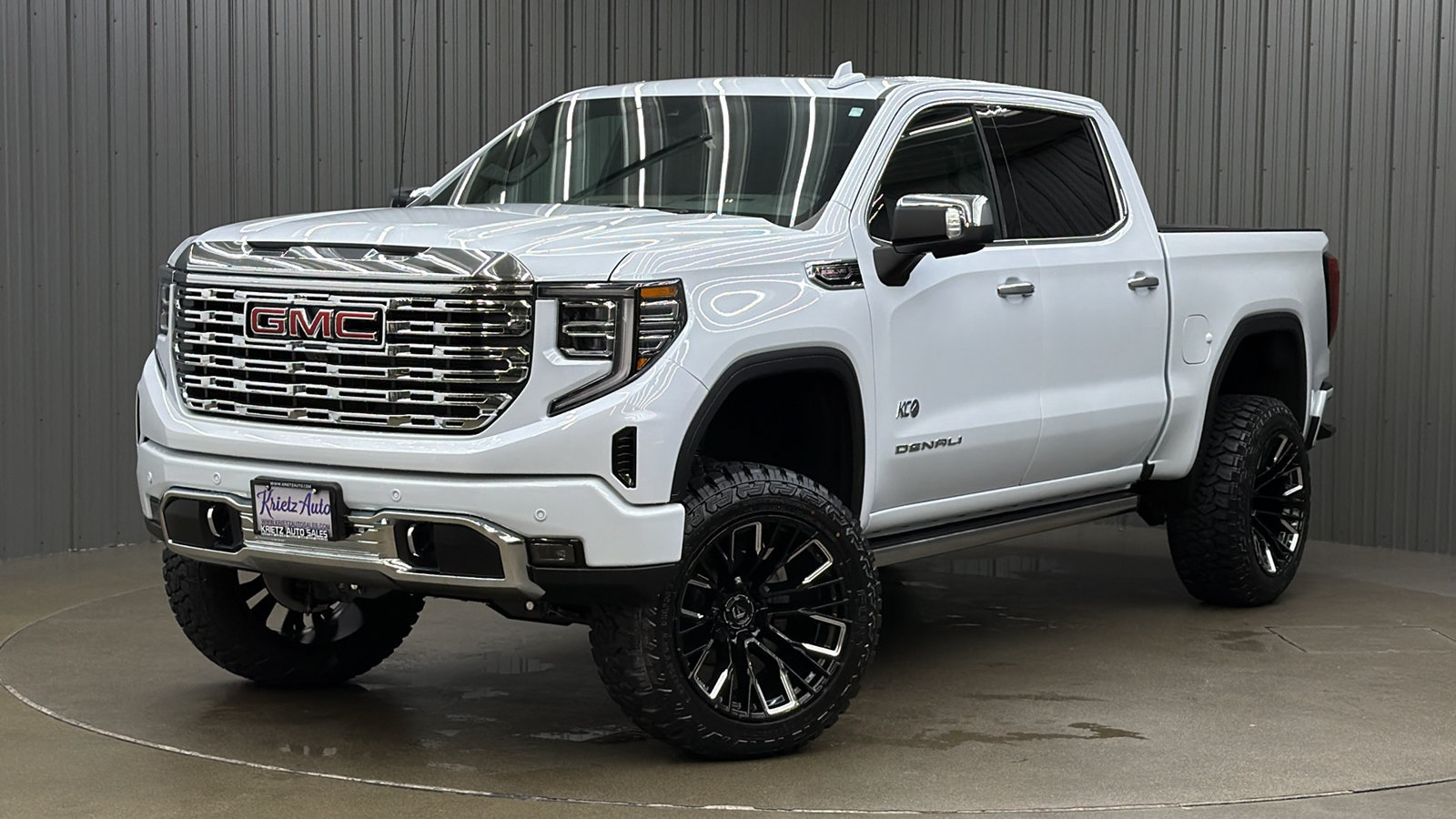 Used 2026 GMC Sierra 1500 Denali w/ Denali Reserve Package AWD/4WD image 1