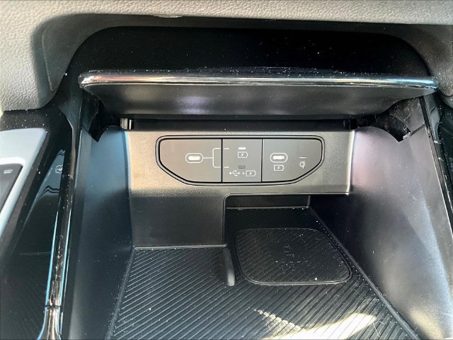 Certified 2026 Kia Sorento SX Prestige AWD/4WD image 19