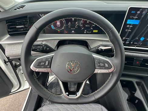 New 2026 Volkswagen Tiguan S AWD/4WD image 18