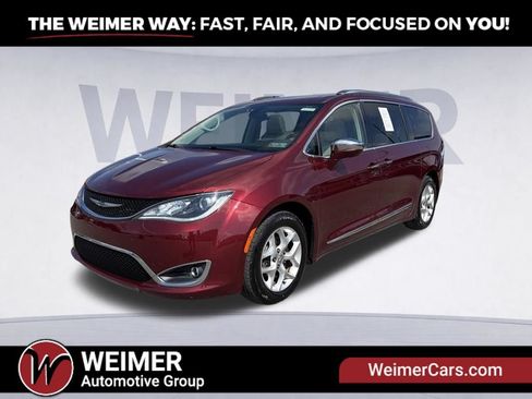 Used 2020 Chrysler Pacifica Limited FWD image 1