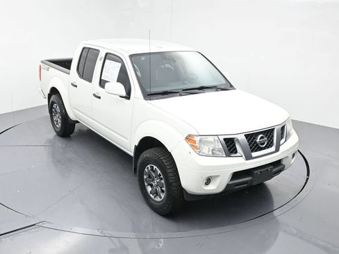 Used 2018 Nissan Frontier PRO-4X AWD/4WD image 18