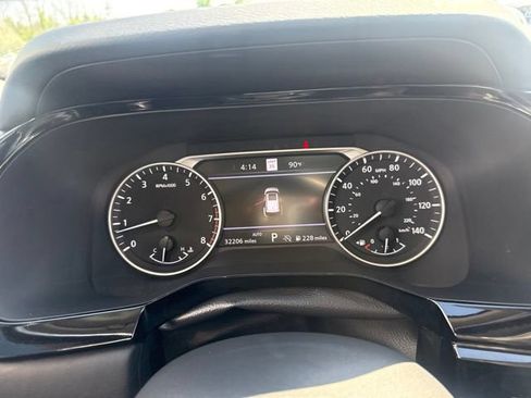 Used 2023 Nissan Pathfinder SL w/ SL Premium Package AWD/4WD image 19