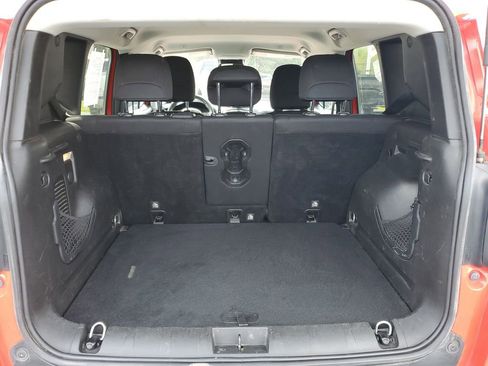 Used 2018 Jeep Renegade Latitude w/ Popular Equipment Group FWD image 30