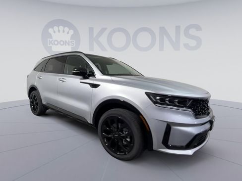 Used 2022 Kia Sorento SX AWD/4WD image 2