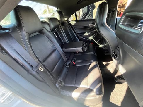 Used 2018 Mercedes-Benz CLA 250 image 14