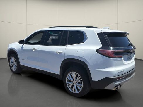 Used 2024 GMC Acadia Elevation FWD image 5