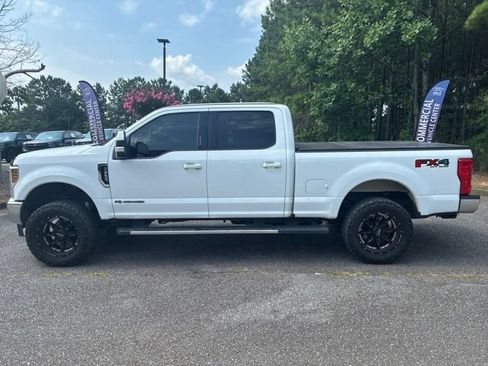 Used 2018 Ford F250 Lariat w/ FX4 Off-Road Package AWD/4WD image 1