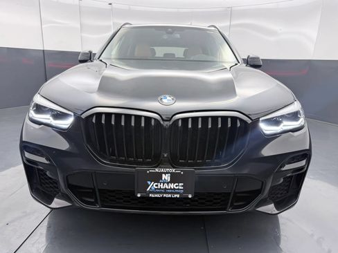 Used 2022 BMW X5 xDrive40i w/ M Sport Package AWD/4WD image 2