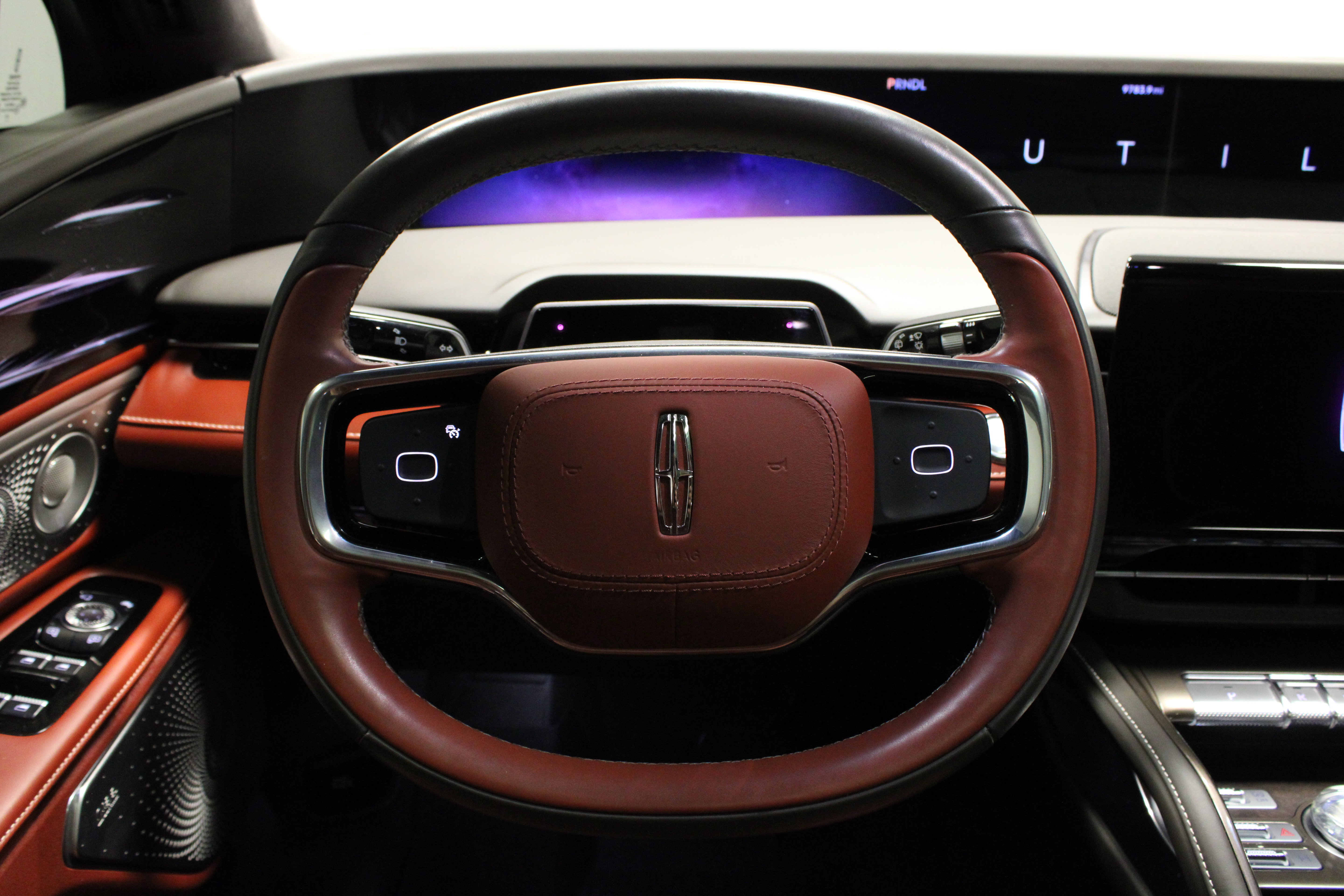 Used 2024 Lincoln Nautilus Black Label AWD/4WD image 21