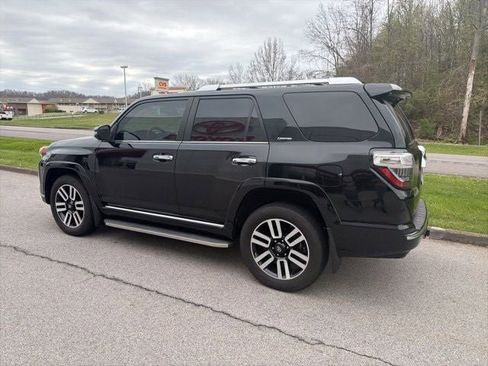 Used 2023 Toyota 4Runner Limited image 9