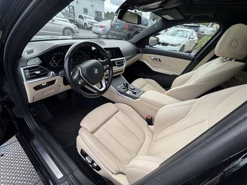 Used 2021 BMW 330i Sedan w/ Driving Assistance Package RWD image 16