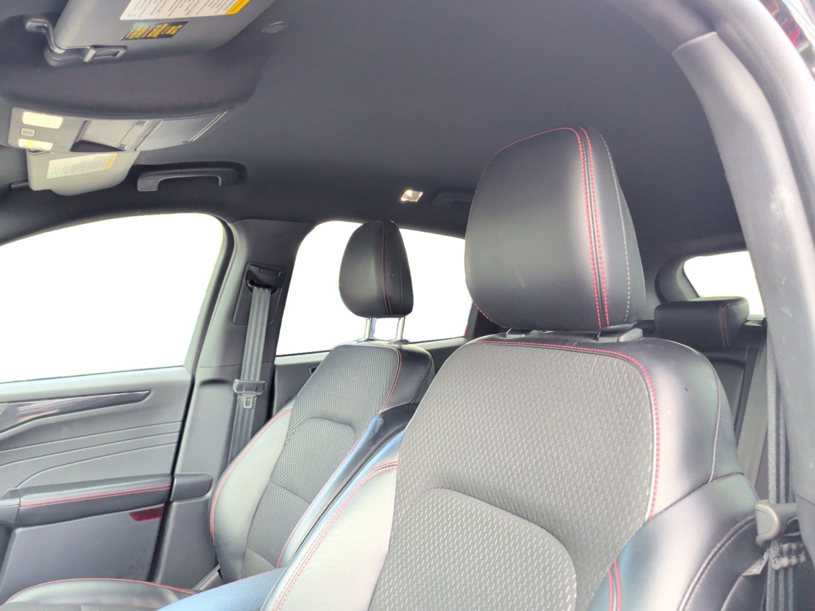 Certified 2025 Ford Escape ST-Line AWD/4WD image 12