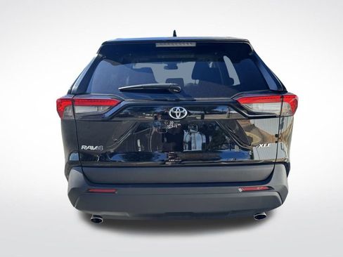Used 2025 Toyota RAV4 XLE image 6