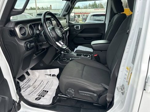 Used 2020 Jeep Wrangler Unlimited Sahara image 15