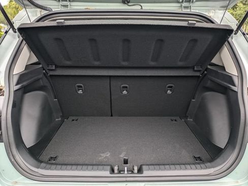 Used 2026 Hyundai Venue SEL FWD image 13