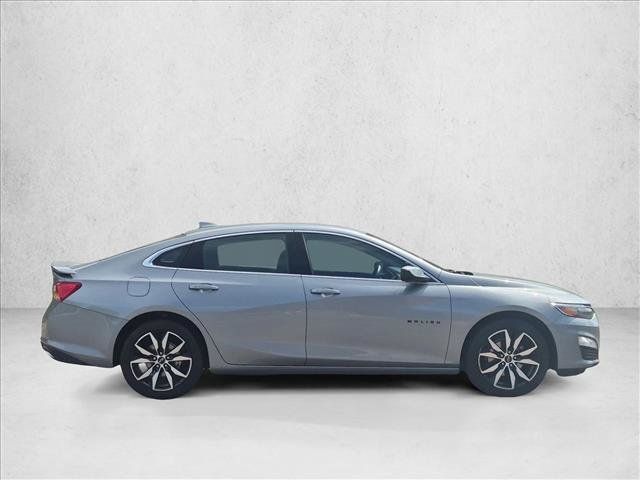 Used 2025 Chevrolet Malibu RS FWD image 4