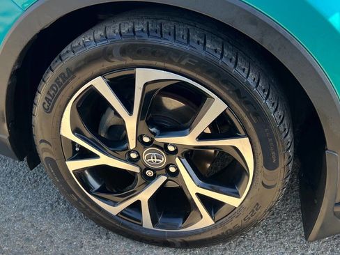 Used 2018 Toyota C-HR XLE FWD image 31