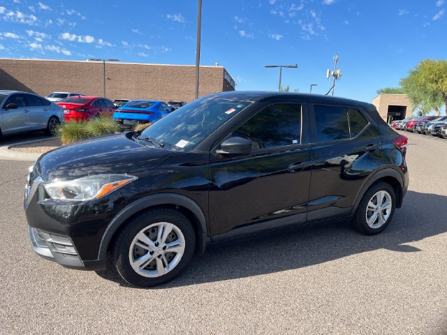 Used 2020 Nissan Kicks S FWD image 1