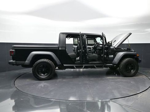 Used 2020 Jeep Gladiator Sport w/ Quick Order Package 24S image 42