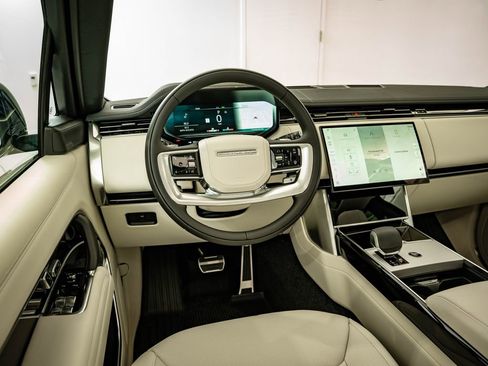 New 2026 Land Rover Range Rover SE AWD/4WD image 34