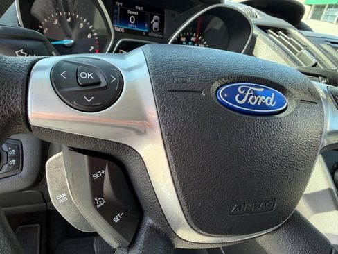 Used 2016 Ford Escape SE image 28