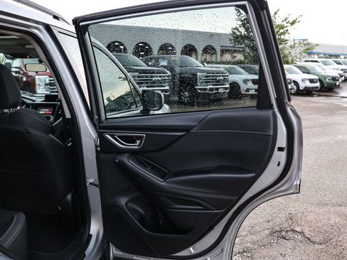 Used 2021 Subaru Forester Premium image 25