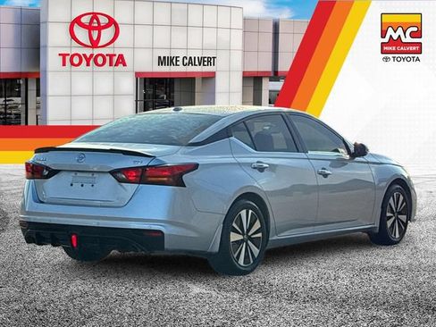 Used 2019 Nissan Altima 2.5 SV FWD image 5