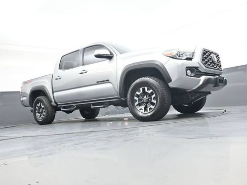 Used 2023 Toyota Tacoma TRD Off-Road w/ Black Out Package (TMS) AWD/4WD image 31