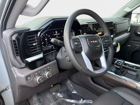 New 2026 GMC Sierra 1500 SLT w/ SLT Premium Package AWD/4WD image 21