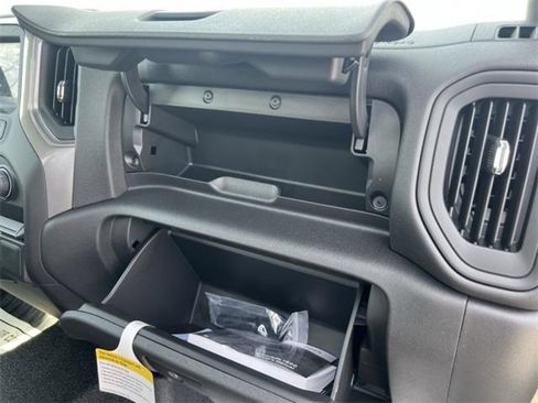 New 2025 Chevrolet Silverado 1500 W/T w/ WT Value Package image 17