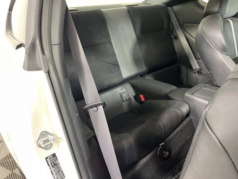 Used 2025 Toyota GR86 Premium image 10