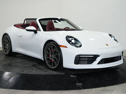 Used 2024 Porsche 911 Carrera S RWD image 3