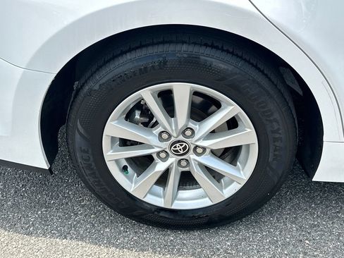 Used 2025 Toyota Camry LE FWD image 17
