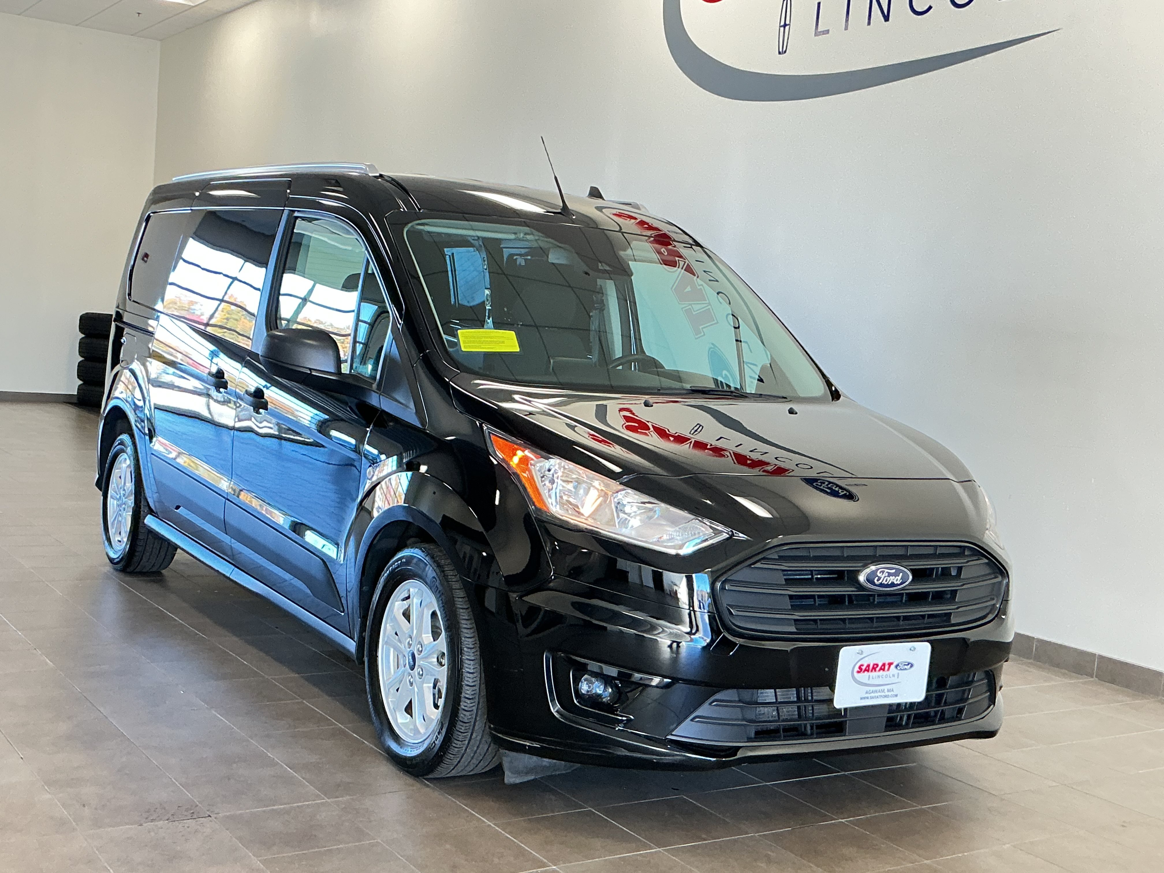 Used 2020 Ford Transit Connect XLT FWD image 2