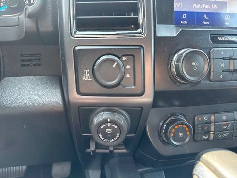 Used 2019 Ford F150 XLT w/ Equipment Group 302A Luxury AWD/4WD image 17
