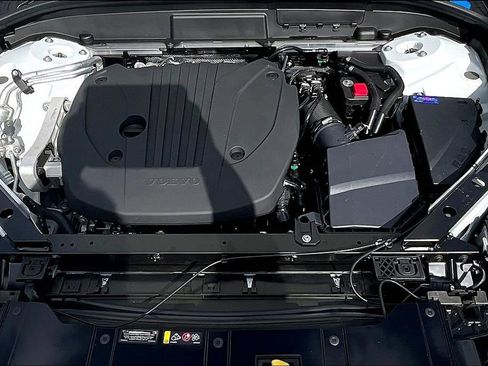 New 2026 Volvo XC60 B5 Ultra w/ Protection Package Premier image 24