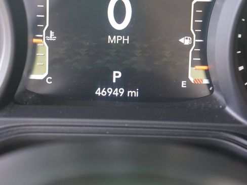 Used 2024 Jeep Wrangler Sport AWD/4WD image 19