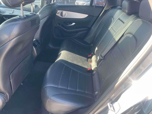 Used 2019 Mercedes-Benz GLC 300 4MATIC image 6