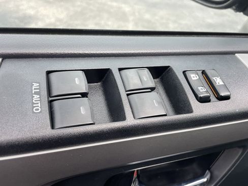 Used 2015 Toyota 4Runner Limited image 23