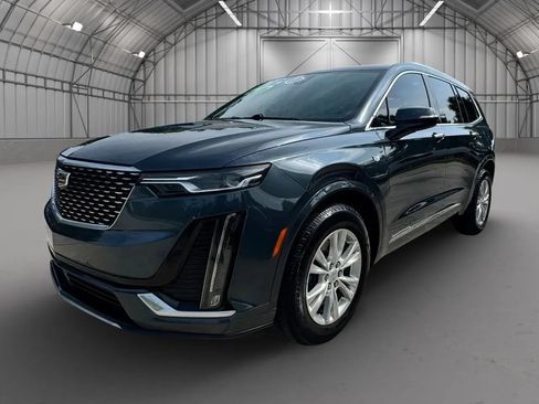 Used 2021 Cadillac XT6 Luxury FWD image 1