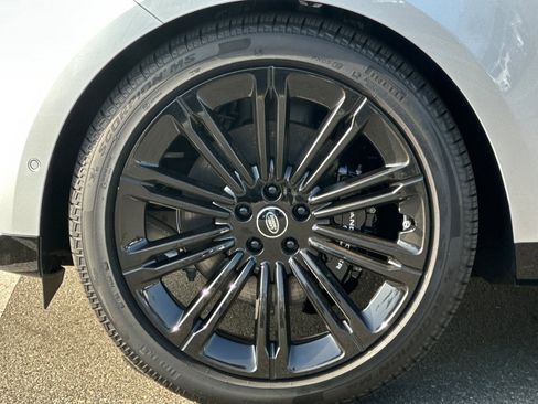 New 2025 Land Rover Range Rover SE image 33