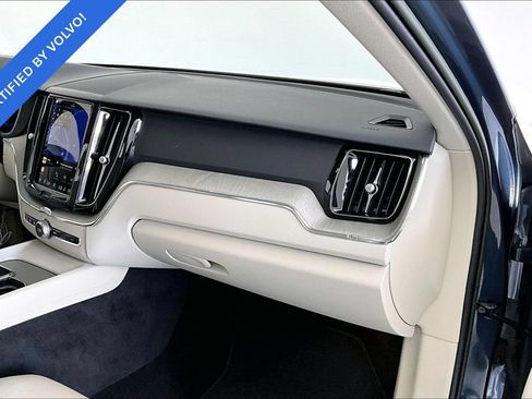Used 2023 Volvo XC60 B5 Plus w/ Protection Package Premier FWD image 18