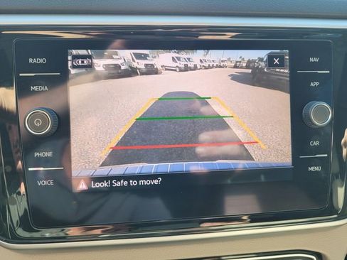 Used 2021 Volkswagen Atlas SEL R-Line image 27