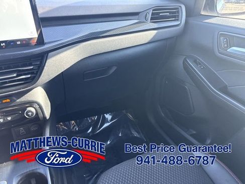 Certified 2024 Ford Escape ST-Line w/ Tech Pack #1 FWD image 24