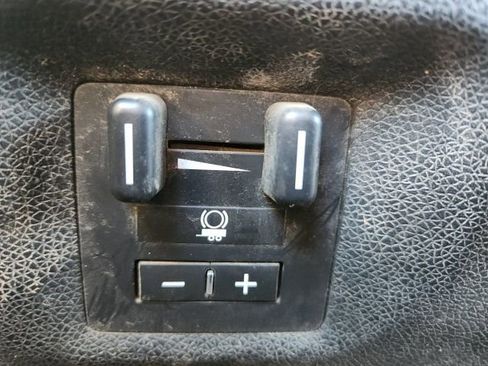 Used 2011 Chevrolet Silverado 3500 LT image 16