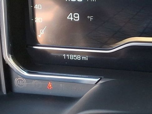 Used 2025 GMC Sierra 2500 AT4X image 24