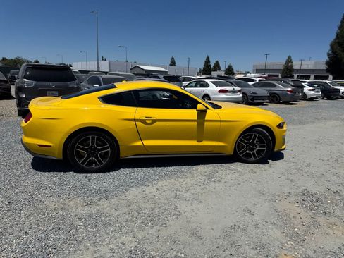 Used 2018 Ford Mustang Premium w/ Equipment Group 201A RWD image 4